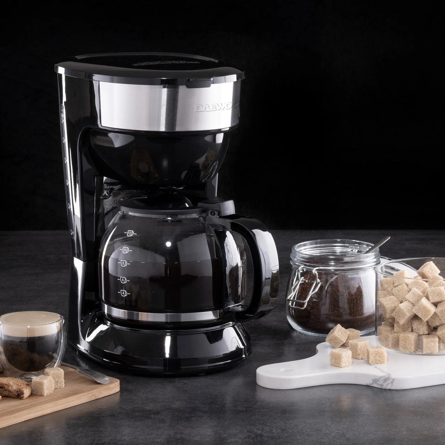 Daewoo 1.5L Filter Drip Coffee Maker – 900W, 10–12 Cup Capacity