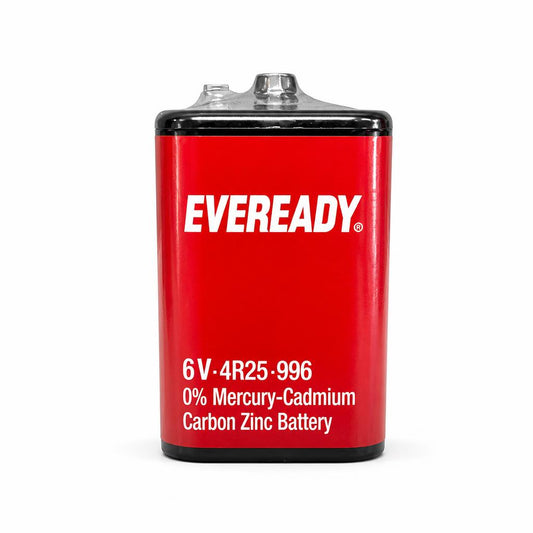 Front of Eveready 6V 4R25-996 Carbon Zinc Battery