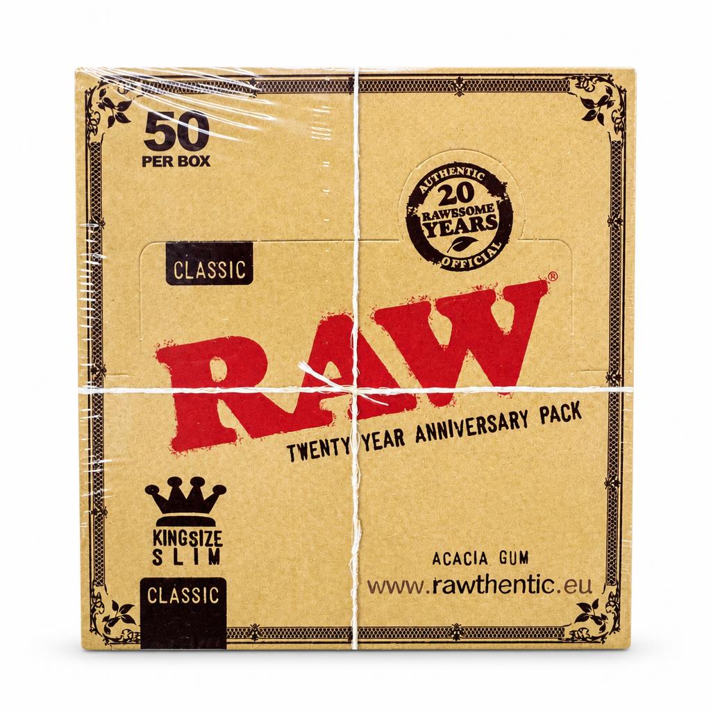 Front view of RAW 20-Year Anniversary Pack featuring Kingsize Slim